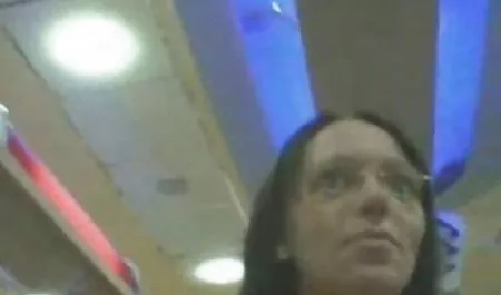 மடலின் மன்றோ போன்ற அமெரிக்க porno ஆன்லைன் அழகான நாட்டுக்காரன்