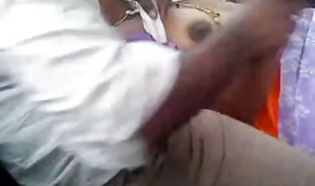 நடைபாதையில் கிண்டல் - கி. krasiviy செக்ஸ் மு.