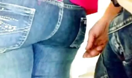 மிகவும் பார்க்க ஒரு அழகான மென்மையான ஆபாச அழகான