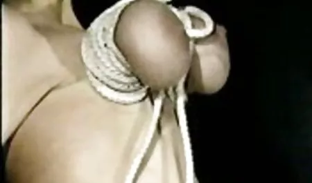 இணைப்பு உறவுகள் அழகான ஆபாச
