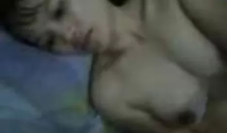 மடலின் porn ஒரு அழகான உடல் மன்றோ போன்ற அமெரிக்க நாட்டுக்காரன்
