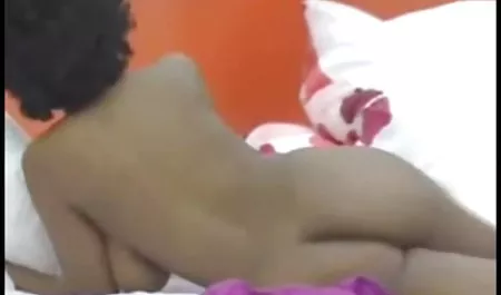 Marsha அழகான, உள்ளாடையுடன் ஆபாச இருக்கலாம் ஒரு பட் செக்ஸ்
