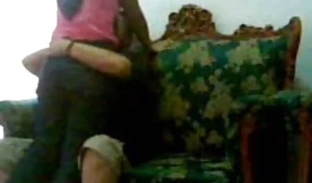 பெரிய கருப்பு பூல் நீண்டு இரண்டு அழகான நாட்டுக்காரன் நோன்பு